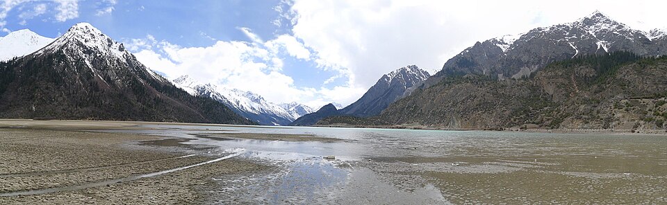 然乌湖
